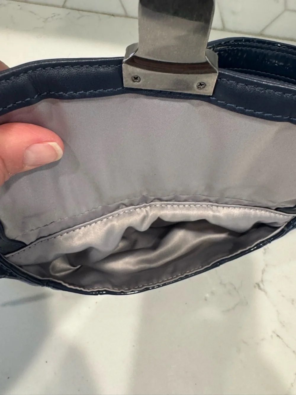 Coach Poppy Liquid Gloss - Picture 14 of 16